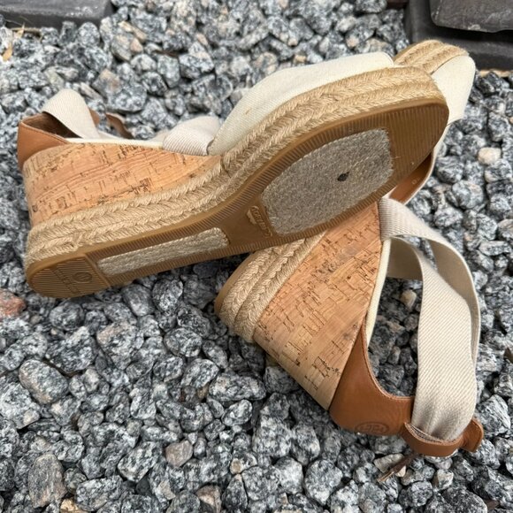 Tory Burch Elegant Cream Wedge Sandals - Picture 7 of 8